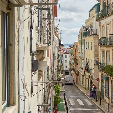 Апартаменти Elegant Santana *