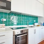 Apartment Elegant Santana Lisbon