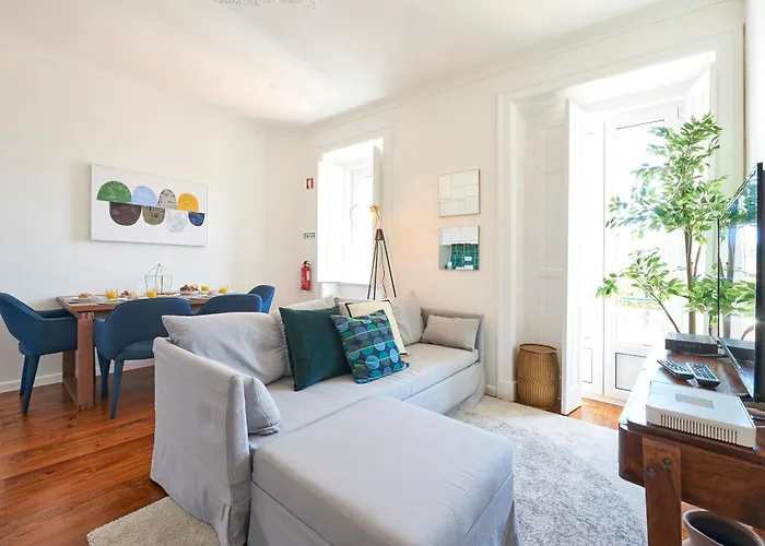 Elegant Santana Lisboa